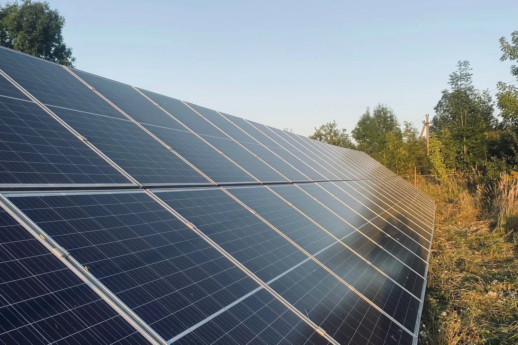 SOLAR & RENEWABLE ENERGY